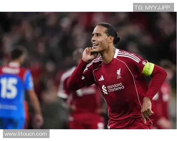 范戴克的传奇之路：从青年才俊到世界顶级后卫的蜕变与荣耀